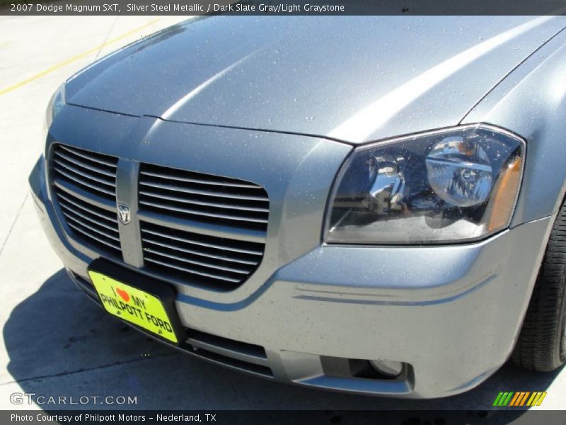 Silver Steel Metallic / Dark Slate Gray/Light Graystone 2007 Dodge Magnum SXT