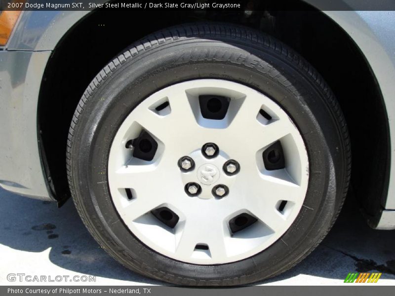 Silver Steel Metallic / Dark Slate Gray/Light Graystone 2007 Dodge Magnum SXT