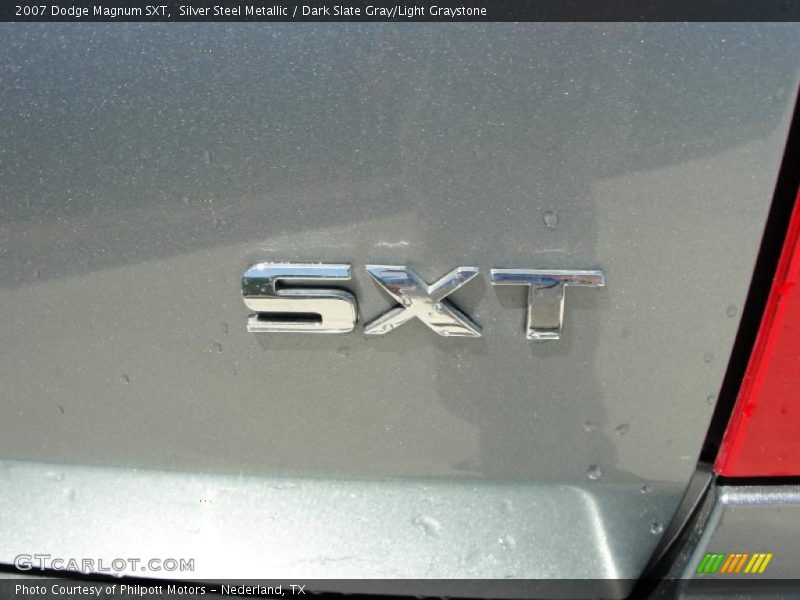 Silver Steel Metallic / Dark Slate Gray/Light Graystone 2007 Dodge Magnum SXT