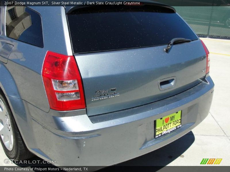 Silver Steel Metallic / Dark Slate Gray/Light Graystone 2007 Dodge Magnum SXT