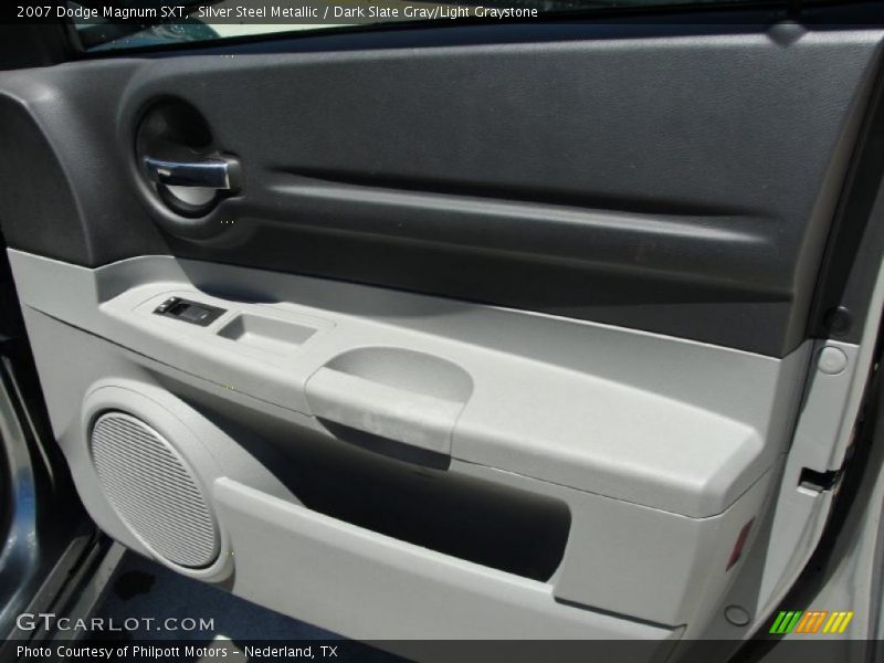Silver Steel Metallic / Dark Slate Gray/Light Graystone 2007 Dodge Magnum SXT