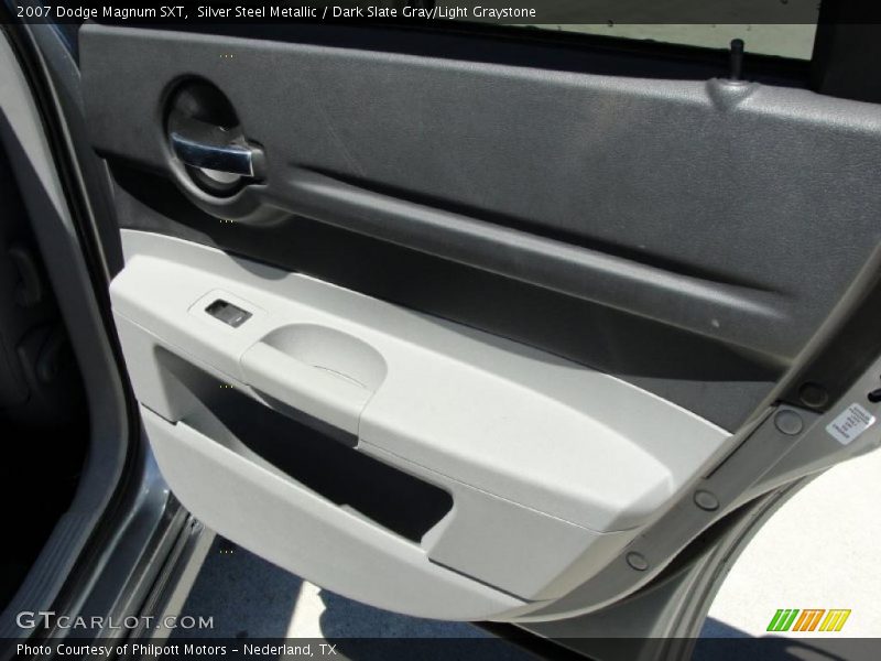 Silver Steel Metallic / Dark Slate Gray/Light Graystone 2007 Dodge Magnum SXT