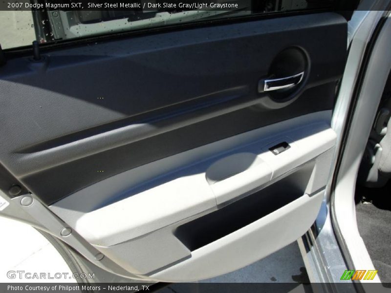 Silver Steel Metallic / Dark Slate Gray/Light Graystone 2007 Dodge Magnum SXT