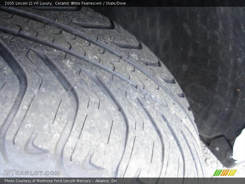 Ceramic White Pearlescent / Shale/Dove 2005 Lincoln LS V6 Luxury