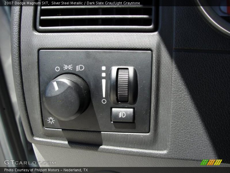 Silver Steel Metallic / Dark Slate Gray/Light Graystone 2007 Dodge Magnum SXT