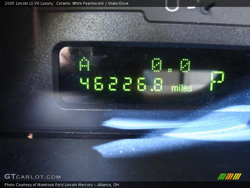 Ceramic White Pearlescent / Shale/Dove 2005 Lincoln LS V6 Luxury