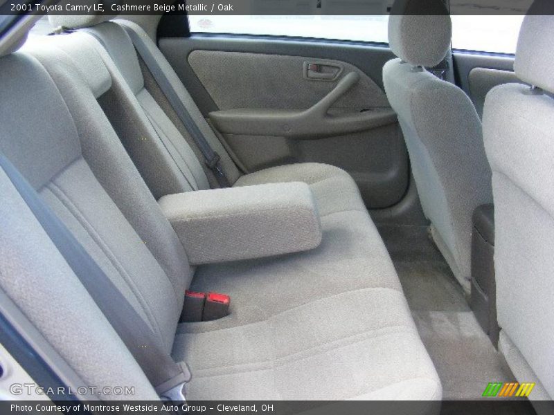 Cashmere Beige Metallic / Oak 2001 Toyota Camry LE