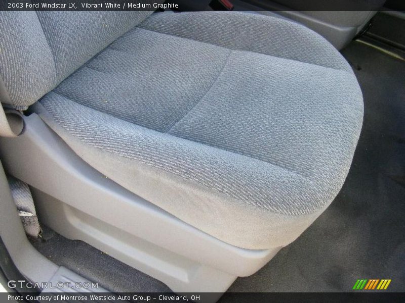 Vibrant White / Medium Graphite 2003 Ford Windstar LX