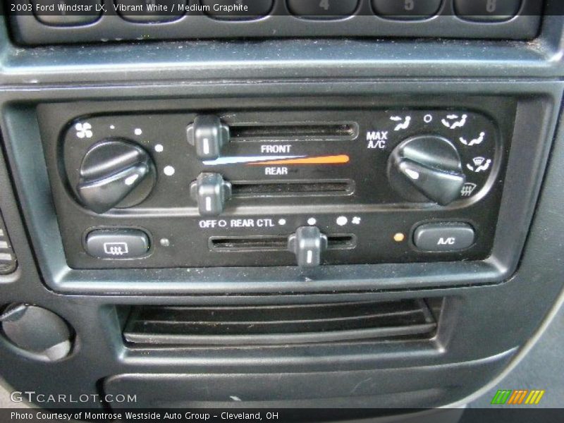 Vibrant White / Medium Graphite 2003 Ford Windstar LX