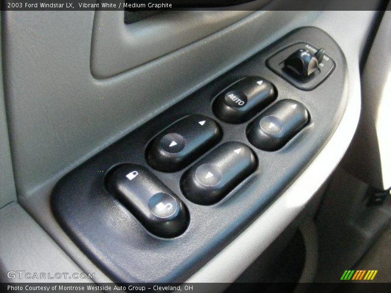 Vibrant White / Medium Graphite 2003 Ford Windstar LX