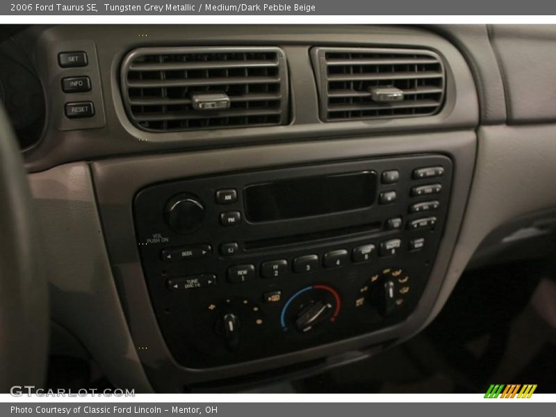 Tungsten Grey Metallic / Medium/Dark Pebble Beige 2006 Ford Taurus SE