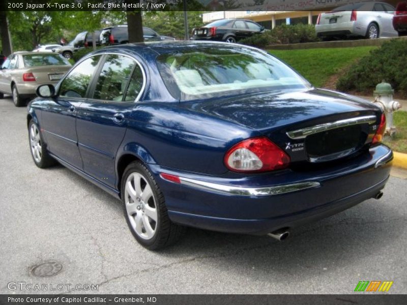 Pacific Blue Metallic / Ivory 2005 Jaguar X-Type 3.0