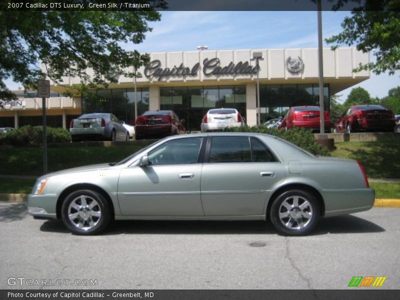 Green Silk / Titanium 2007 Cadillac DTS Luxury