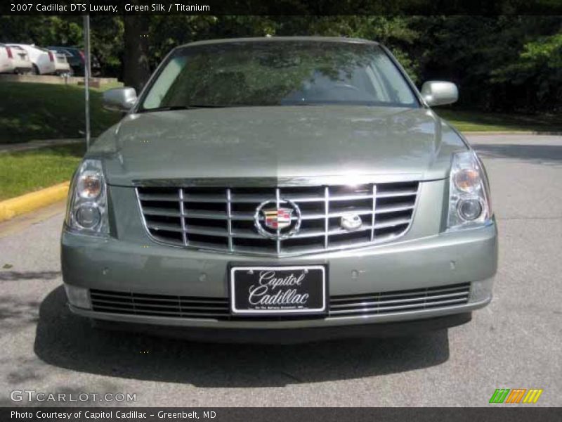 Green Silk / Titanium 2007 Cadillac DTS Luxury