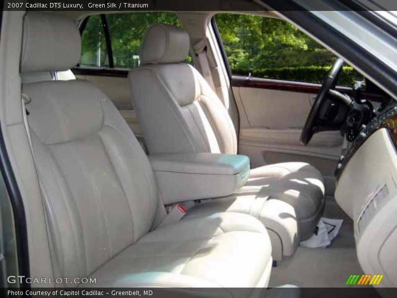 Green Silk / Titanium 2007 Cadillac DTS Luxury