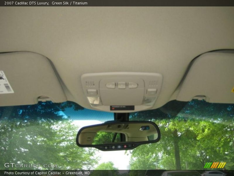 Green Silk / Titanium 2007 Cadillac DTS Luxury