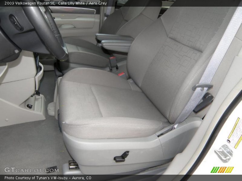 Calla Lilly White / Aero Grey 2009 Volkswagen Routan SE