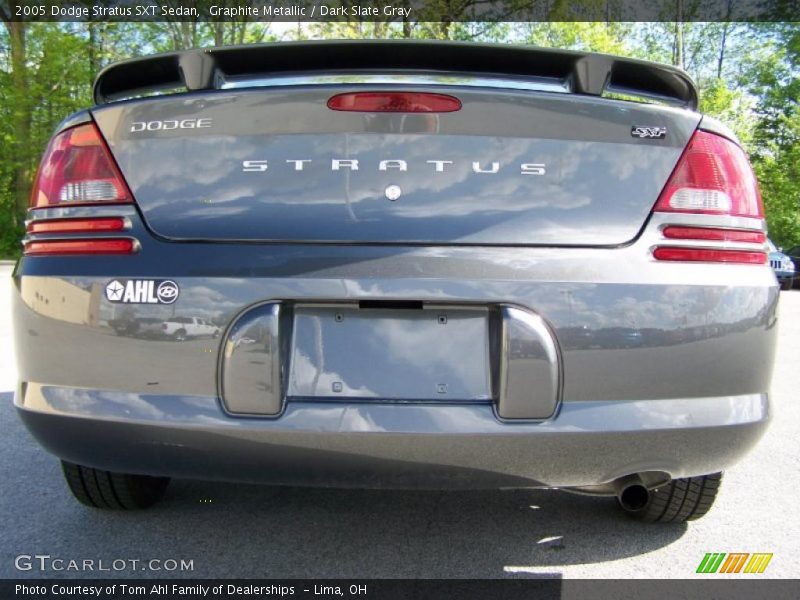Graphite Metallic / Dark Slate Gray 2005 Dodge Stratus SXT Sedan