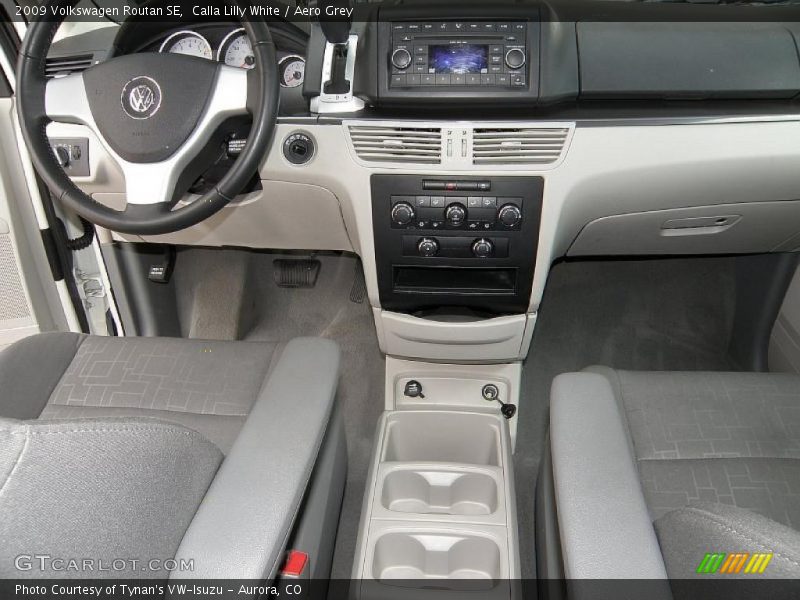 Calla Lilly White / Aero Grey 2009 Volkswagen Routan SE