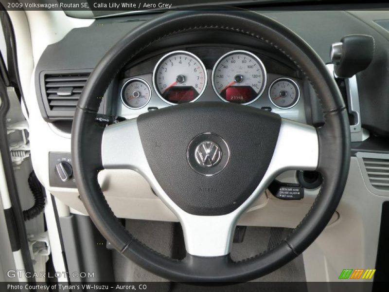 Calla Lilly White / Aero Grey 2009 Volkswagen Routan SE