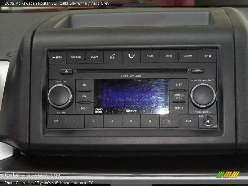 Calla Lilly White / Aero Grey 2009 Volkswagen Routan SE