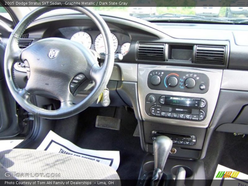 Graphite Metallic / Dark Slate Gray 2005 Dodge Stratus SXT Sedan