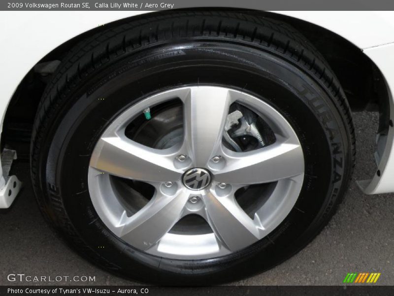 Calla Lilly White / Aero Grey 2009 Volkswagen Routan SE