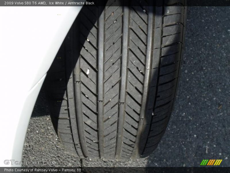 Ice White / Anthracite Black 2009 Volvo S80 T6 AWD