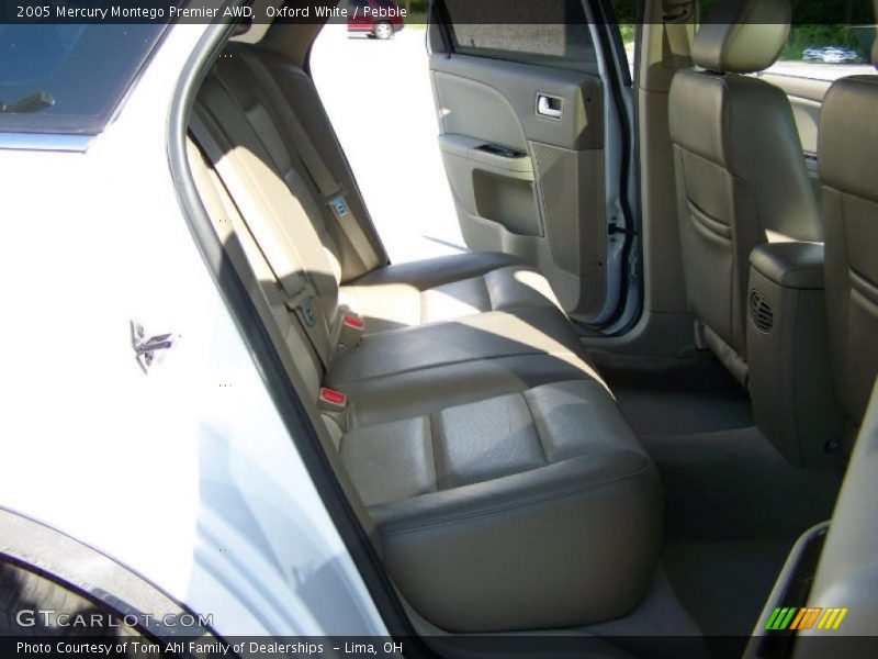 Oxford White / Pebble 2005 Mercury Montego Premier AWD