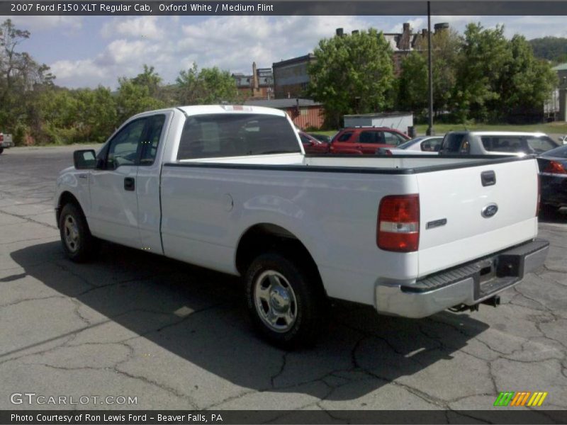 Oxford White / Medium Flint 2007 Ford F150 XLT Regular Cab