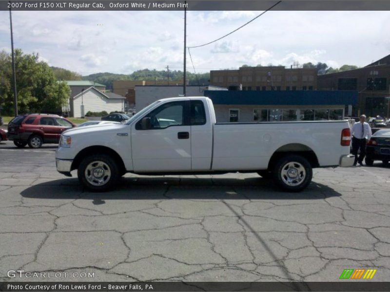 Oxford White / Medium Flint 2007 Ford F150 XLT Regular Cab