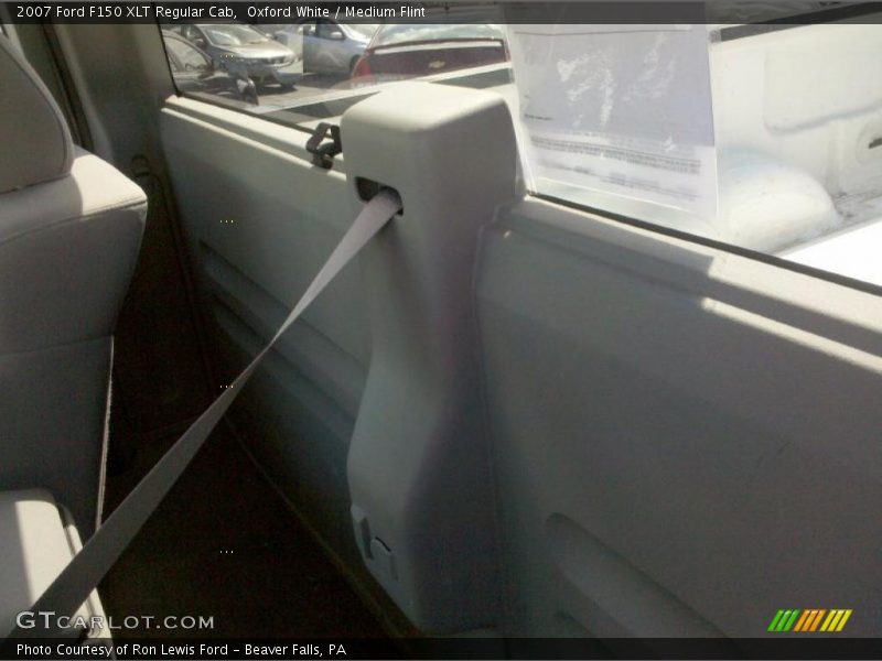 Oxford White / Medium Flint 2007 Ford F150 XLT Regular Cab
