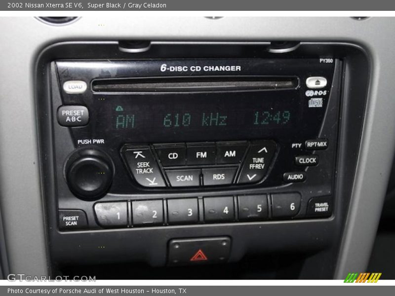 Super Black / Gray Celadon 2002 Nissan Xterra SE V6