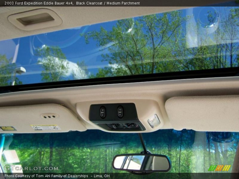 Black Clearcoat / Medium Parchment 2003 Ford Expedition Eddie Bauer 4x4