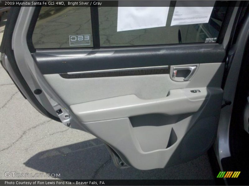 Bright Silver / Gray 2009 Hyundai Santa Fe GLS 4WD