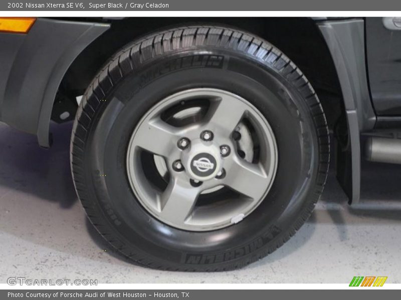 Super Black / Gray Celadon 2002 Nissan Xterra SE V6