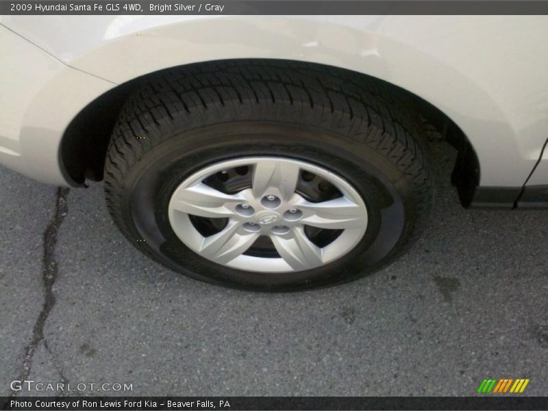 Bright Silver / Gray 2009 Hyundai Santa Fe GLS 4WD