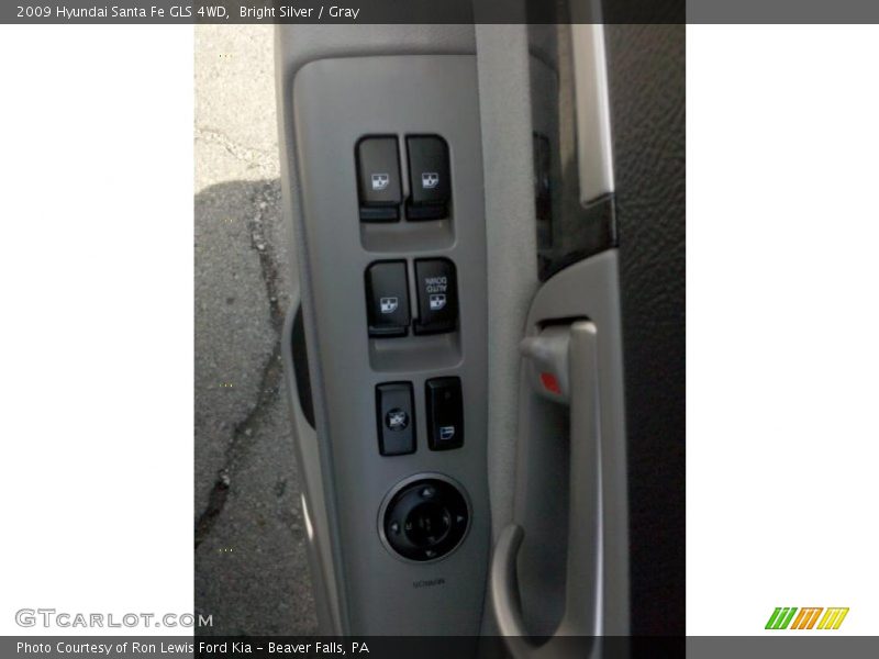 Bright Silver / Gray 2009 Hyundai Santa Fe GLS 4WD