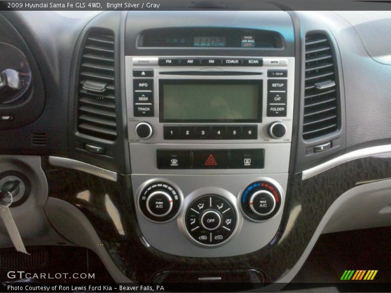 Bright Silver / Gray 2009 Hyundai Santa Fe GLS 4WD