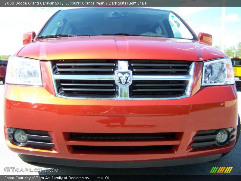 Sunburst Orange Pearl / Dark Slate/Light Shale 2008 Dodge Grand Caravan SXT