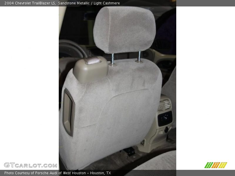 Sandstone Metallic / Light Cashmere 2004 Chevrolet TrailBlazer LS