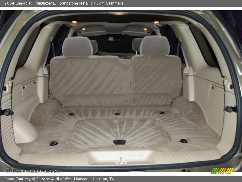 Sandstone Metallic / Light Cashmere 2004 Chevrolet TrailBlazer LS