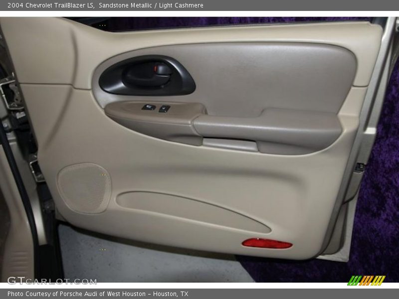 Sandstone Metallic / Light Cashmere 2004 Chevrolet TrailBlazer LS