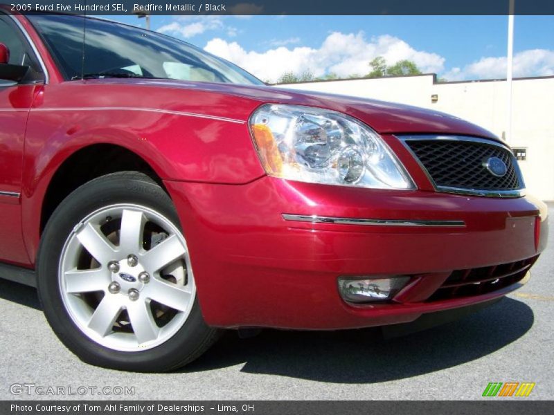 Redfire Metallic / Black 2005 Ford Five Hundred SEL