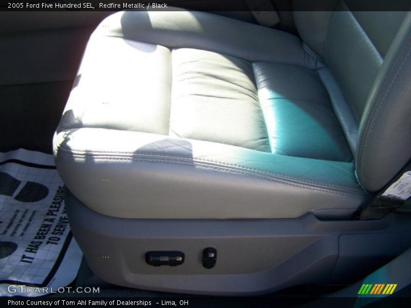 Redfire Metallic / Black 2005 Ford Five Hundred SEL