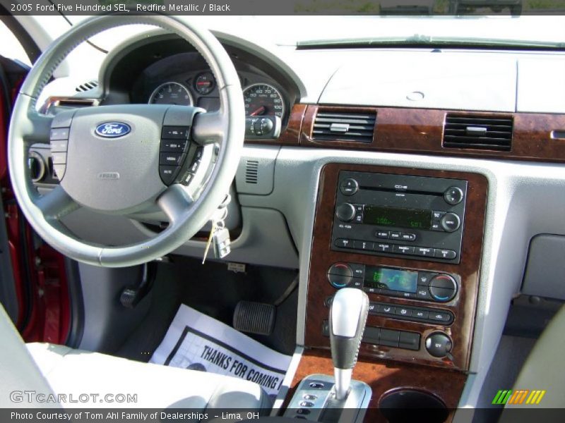 Redfire Metallic / Black 2005 Ford Five Hundred SEL