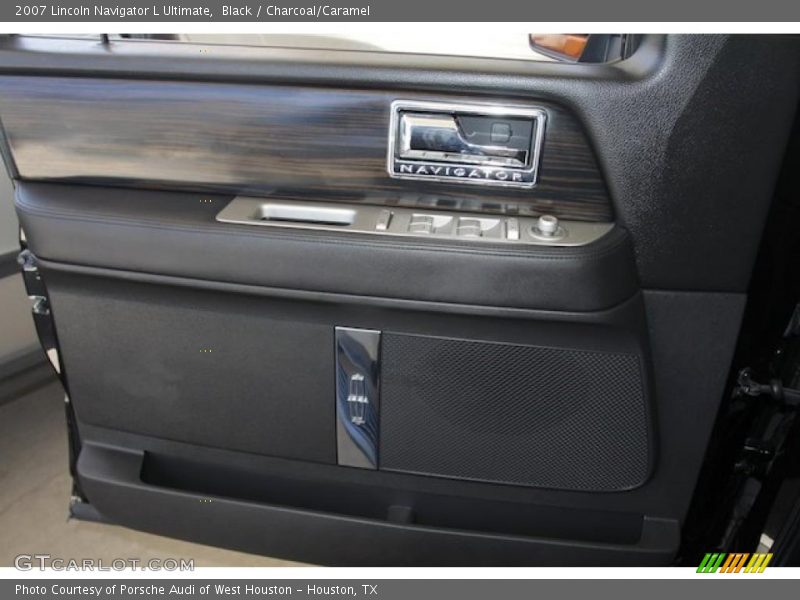 Black / Charcoal/Caramel 2007 Lincoln Navigator L Ultimate