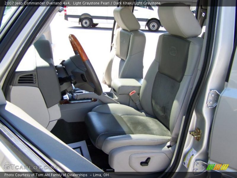 Light Graystone Pearl / Dark Khaki/Light Graystone 2007 Jeep Commander Overland 4x4