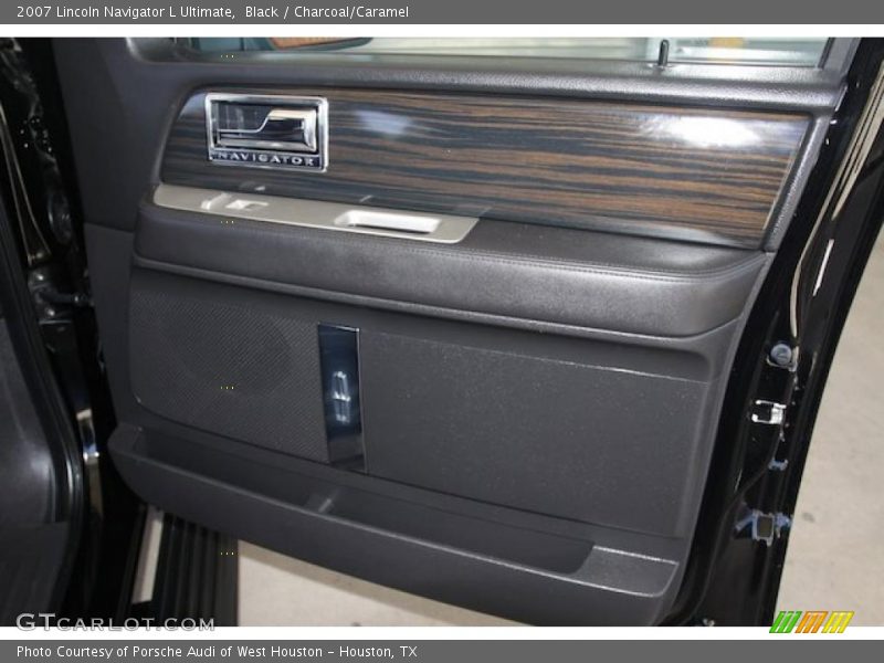 Black / Charcoal/Caramel 2007 Lincoln Navigator L Ultimate