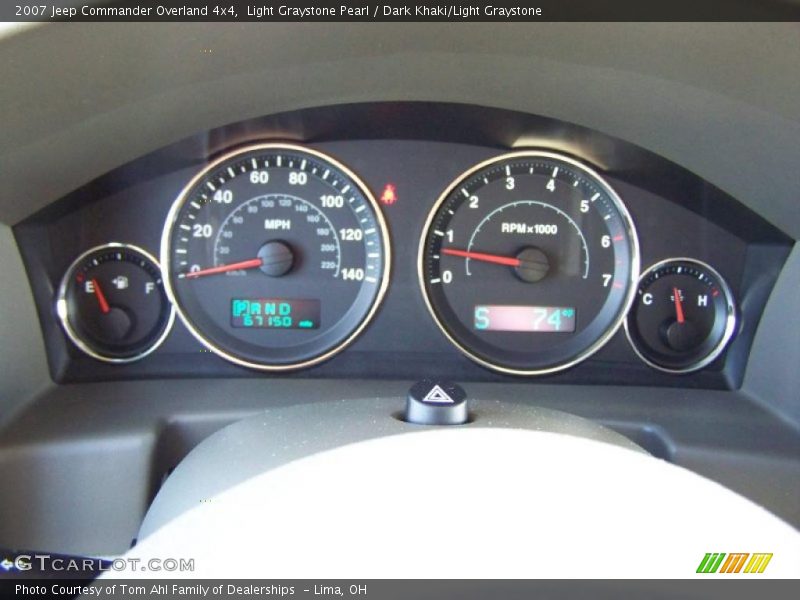 Light Graystone Pearl / Dark Khaki/Light Graystone 2007 Jeep Commander Overland 4x4